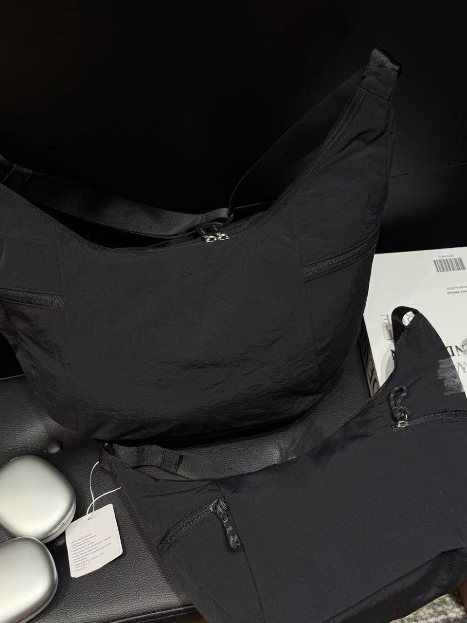 Women's Dew Croissant Sport Fitness Water Repellent Women's Messenger Bag
