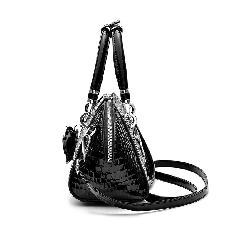 Stylish Women's Crocodile Pattern Shell Trend Women's Shoulder Bag
