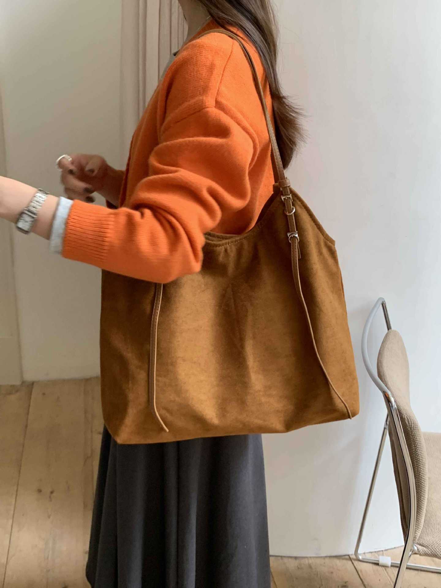 Women's Korean Suede Retro Lazy Loose Feeling Large Women's Handbag