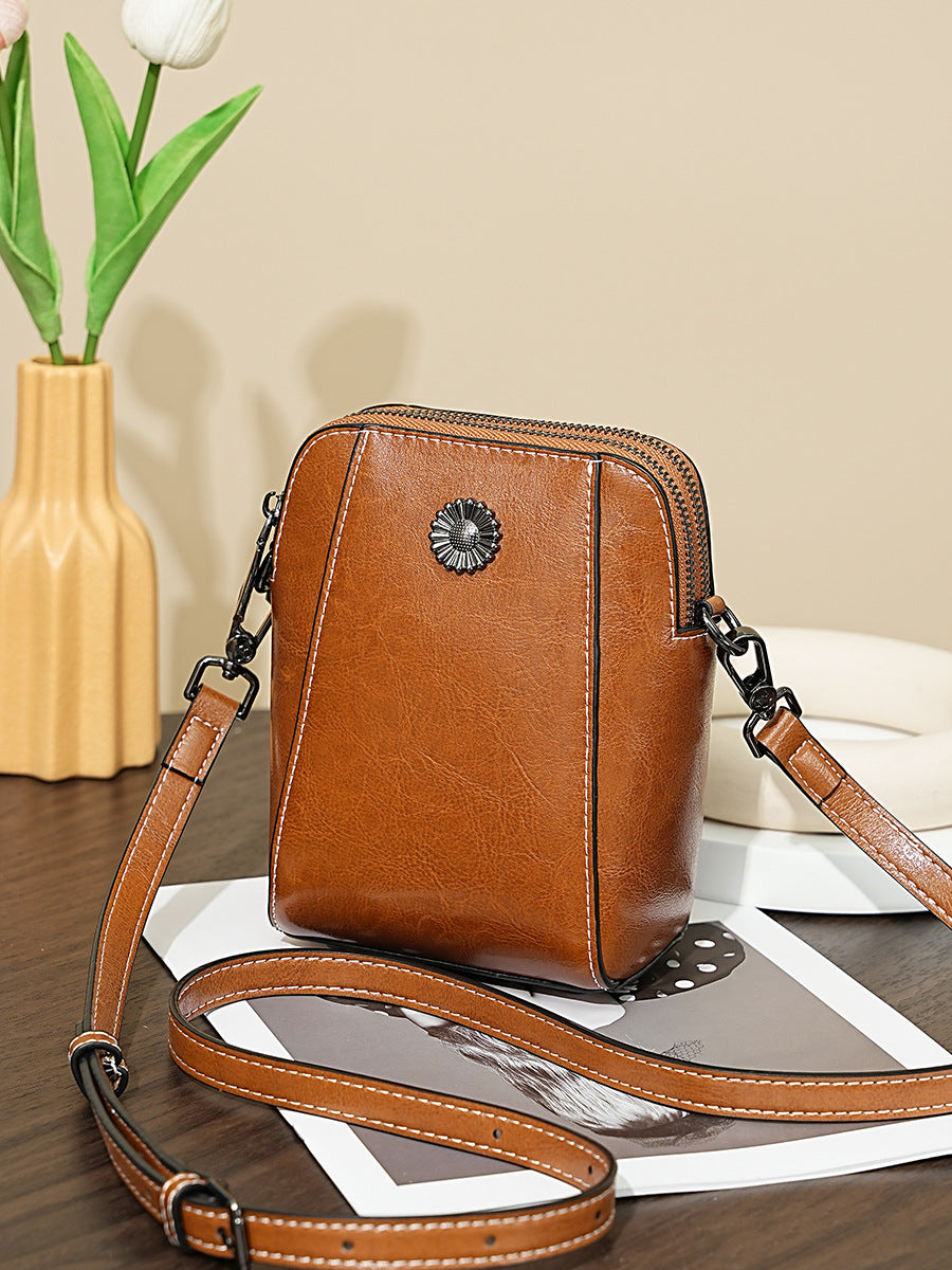 Women's Mobile Large Capacity Simple Leather Niche Women's Messenger Bag