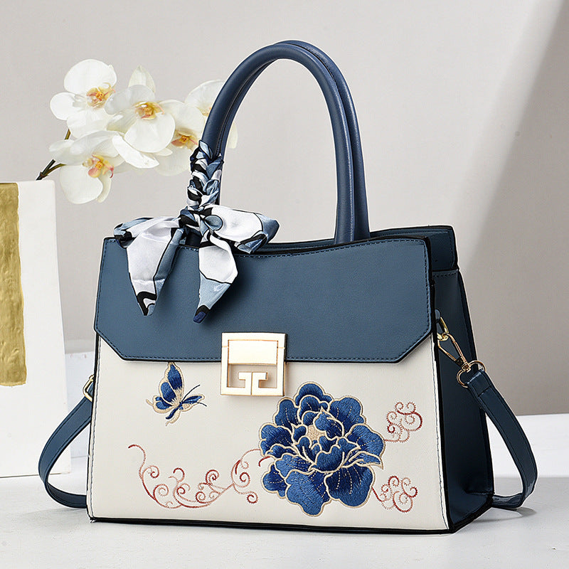 High-grade Embroidered Trendy Wild Large Capacity Small Square Bag