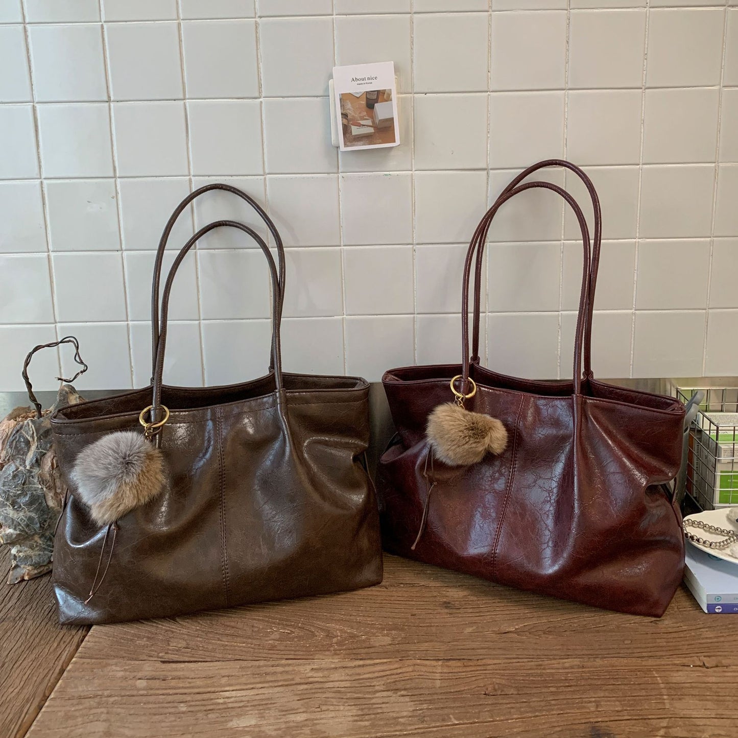 Women's Retro Commuter Light Luxury Minority High-grade Tote Bag