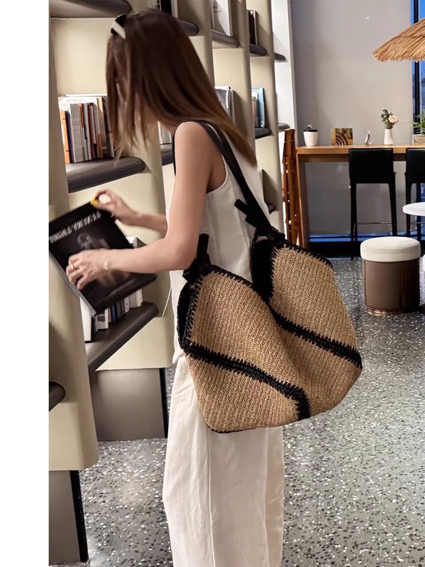 Women's High Sense Korean Fashion Weaving Light Bags
