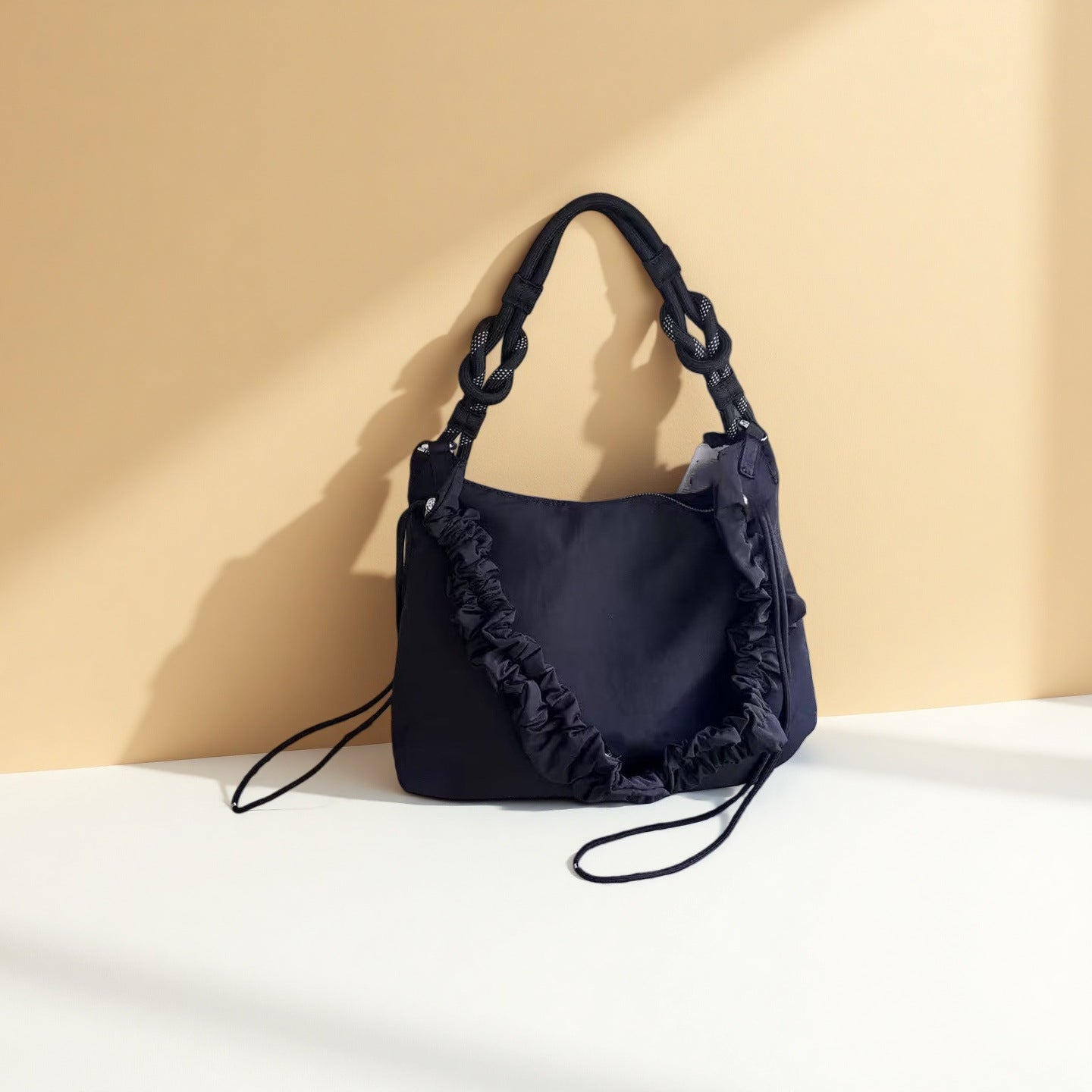 Intestine Underarm Lotus Leaf Wrapping Simple Nylon Cloth Women's Shoulder Bag