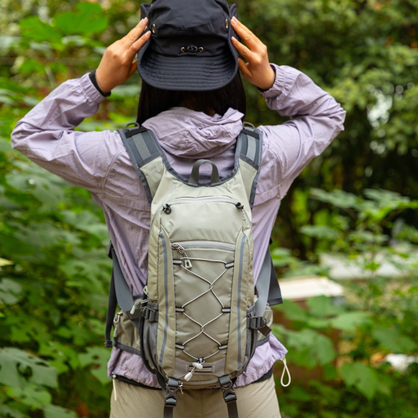 Women's Riding Can Cover Helmet Lightweight Capacity Multifunctional Mountain Climbing, Hiking Bag