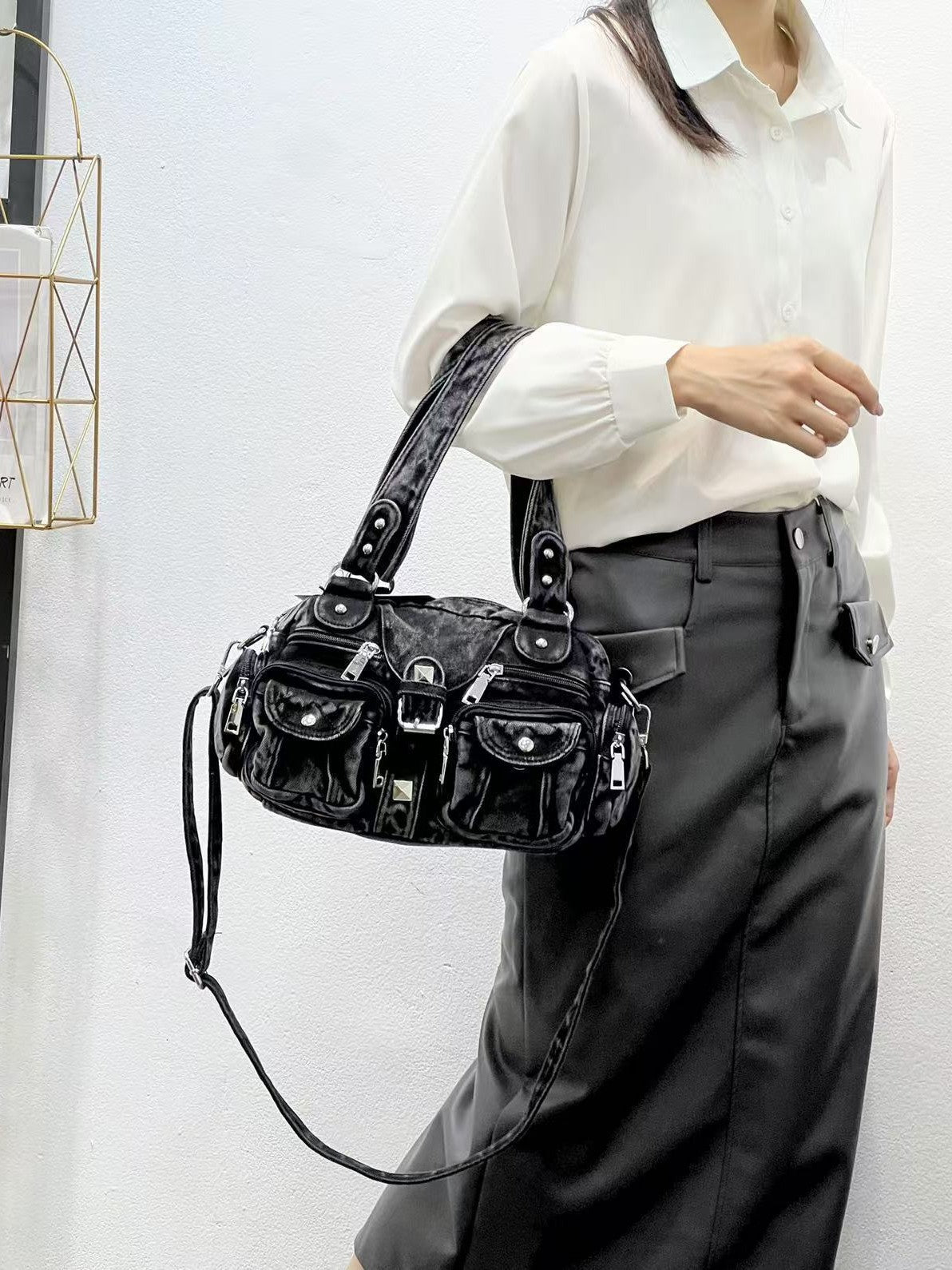 Women's Millennium Hot Underarm Niche Retro High-grade Tote Bag