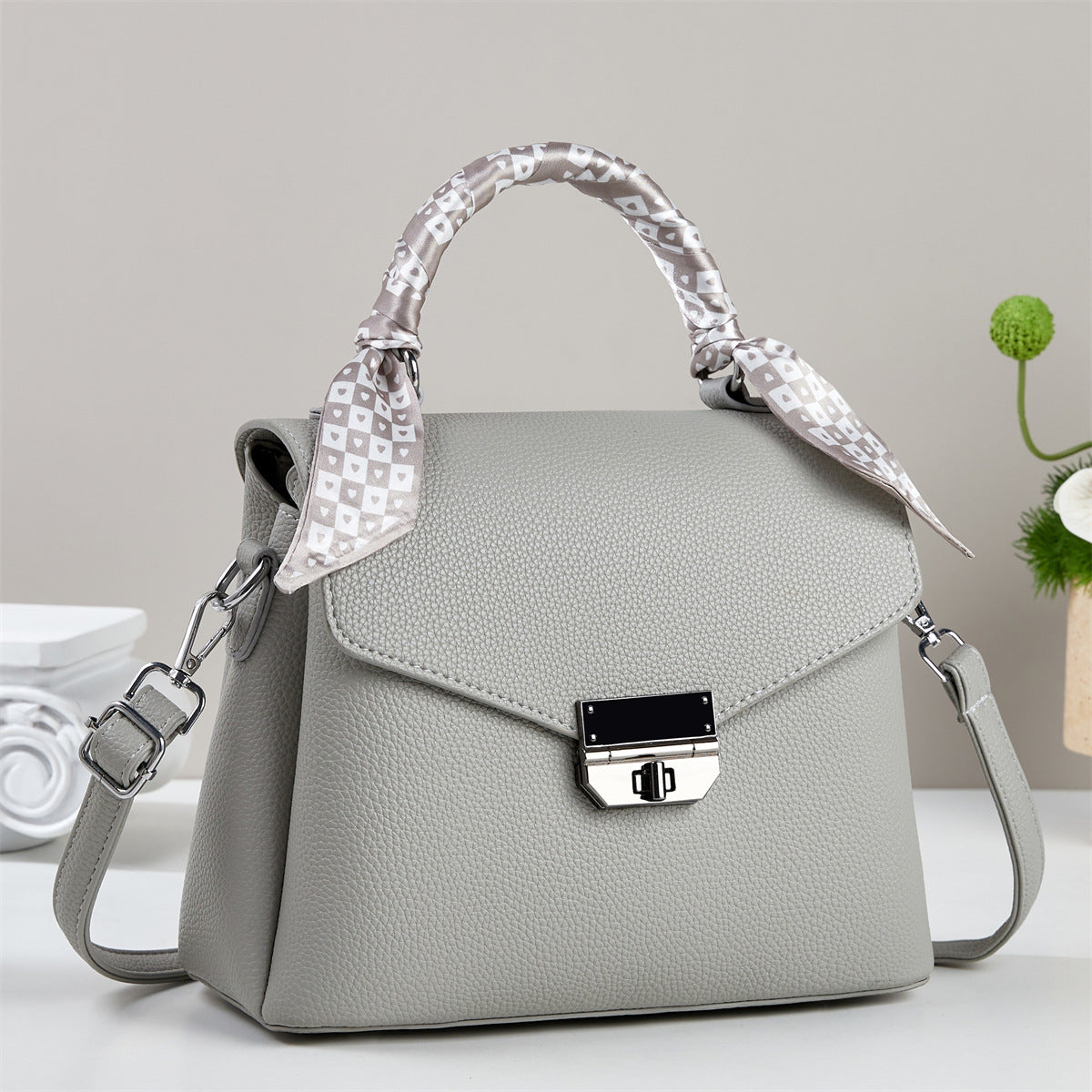 Women's Retro Easy Matching Style Fashionable Top Women's Handbag
