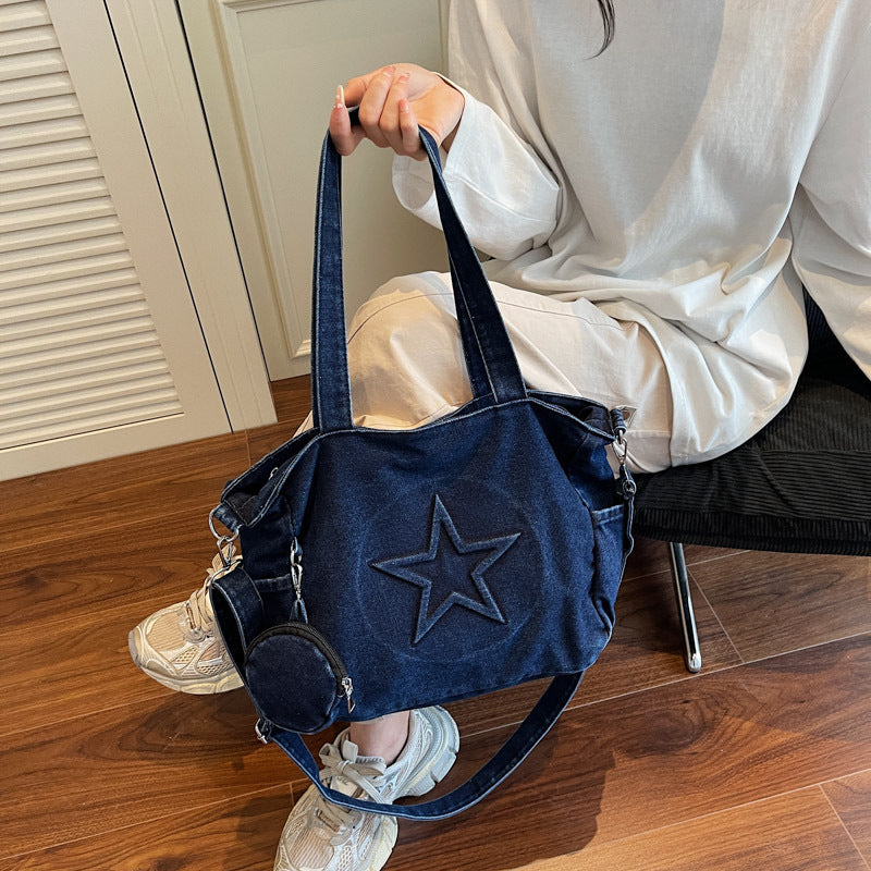 Women's Fashionable Large Capacity Underarm Portable Commuter Women's Messenger Bag