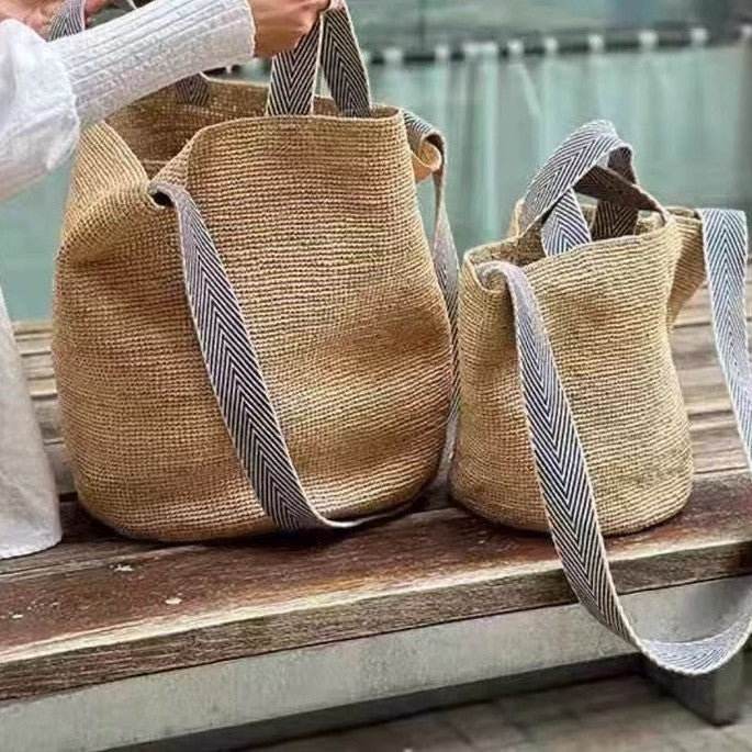 Women's Raffia Premium Woven Summer Seaside Vacation Women's Messenger Bag
