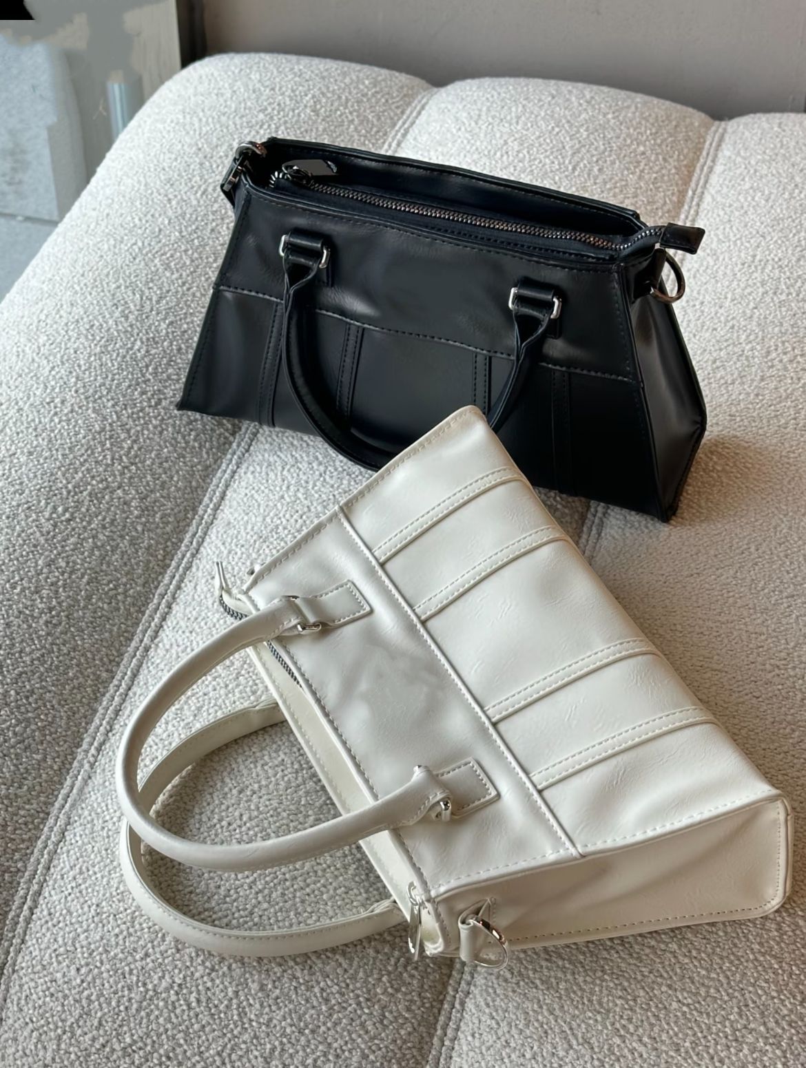 Women's Clover Retro Style Hourglass Hand Women's Handbag