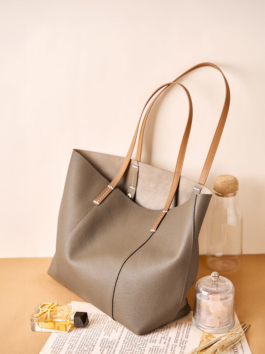 Women's Cowhide Handmade Commuter Large Capacity Portable Women's Shoulder Bag