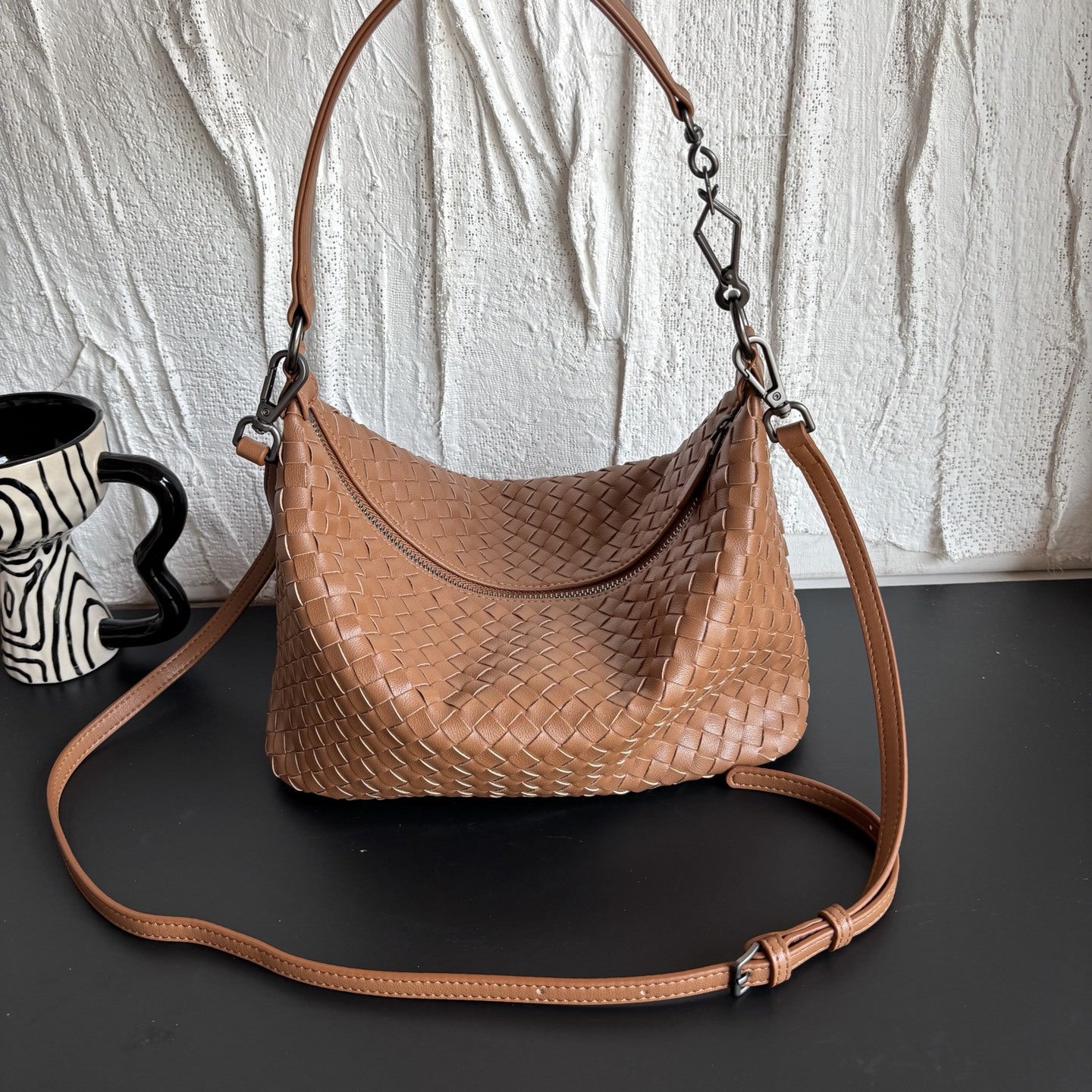 Women's Leather Weave Lunch Box Portable Underarm Dog Walking Large Bags