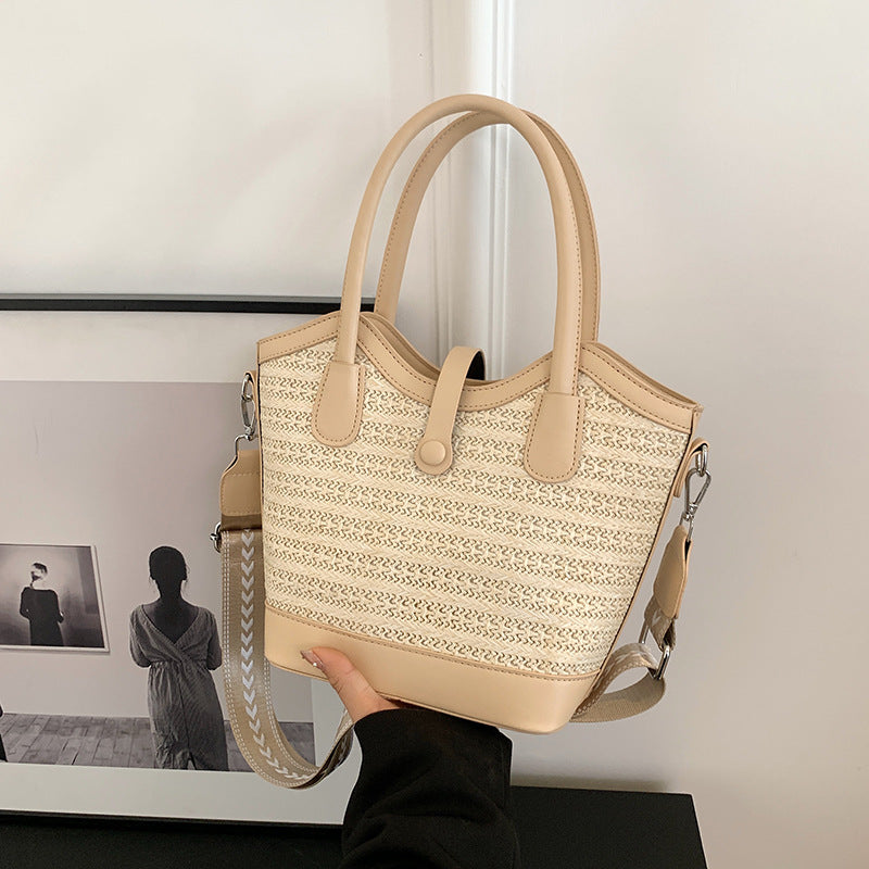 Women's Large Capacity Woven Fashion Straw Seaside Bucket Bags