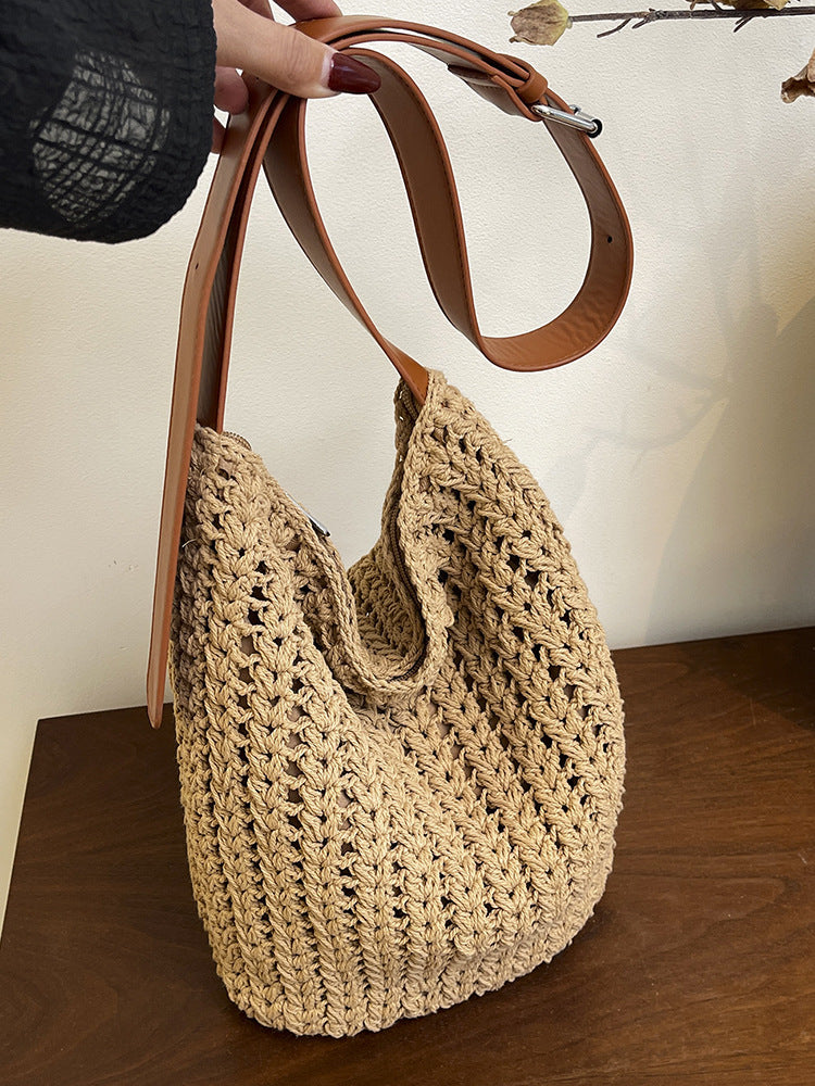Women's Style Simple Comfortable Woven Leisure Commute Personality Bags