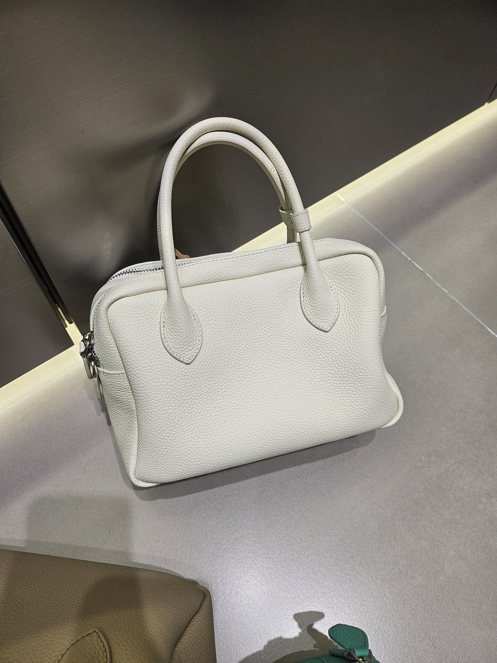 Women's Simple First Layer Cowhide Wide Strap Women's Leather Bag