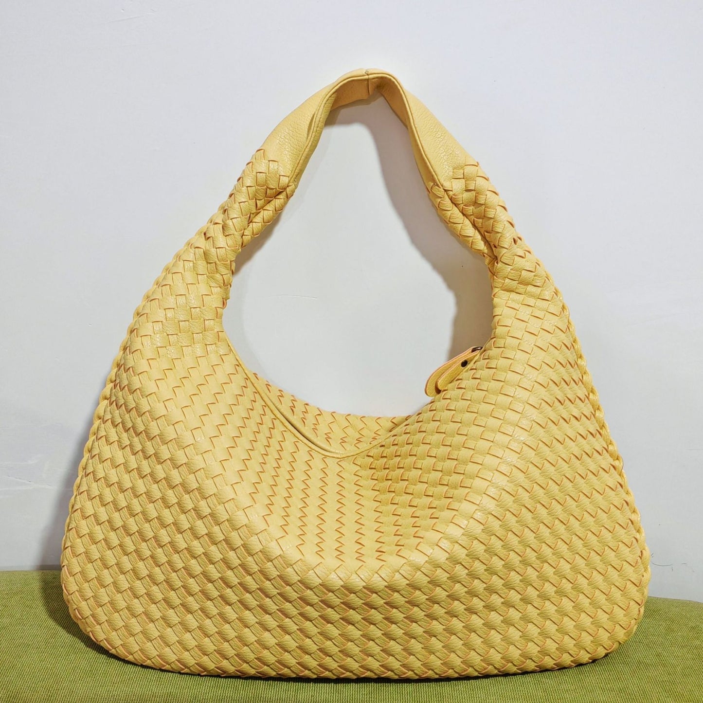 Women's French Style High Sense Woven Elegant Underarm Niche Texture Bags