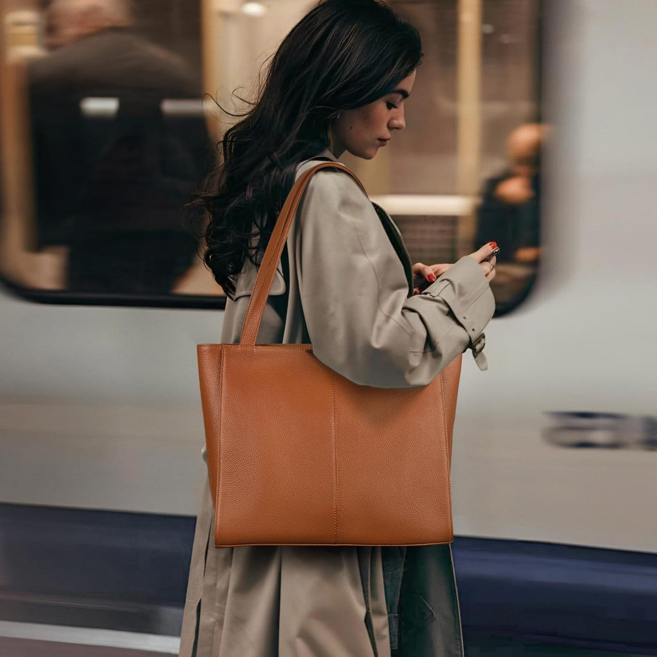 Women's Large Capacity Strap Compartment Commuter Tote Bag