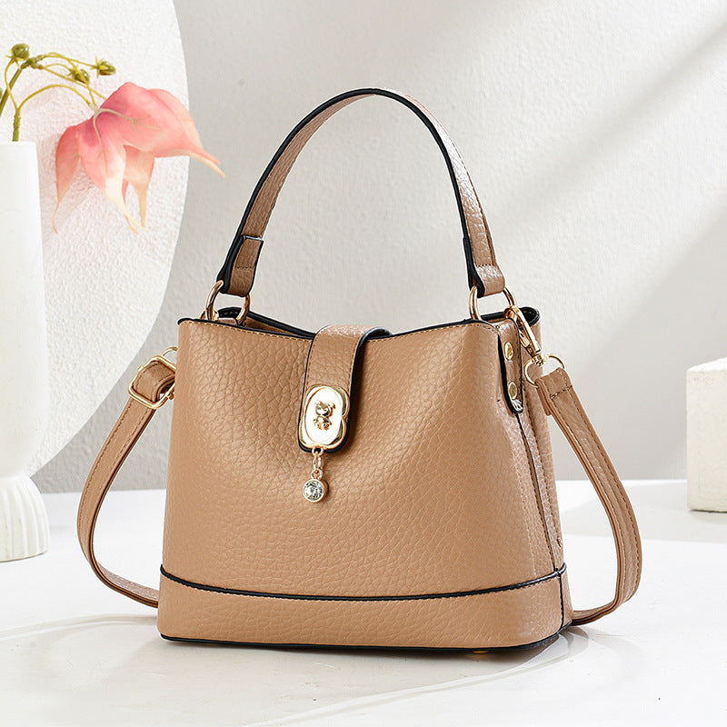 Women's Fashionable Fresh Sweet One Large Capacity Women's Shoulder Bag