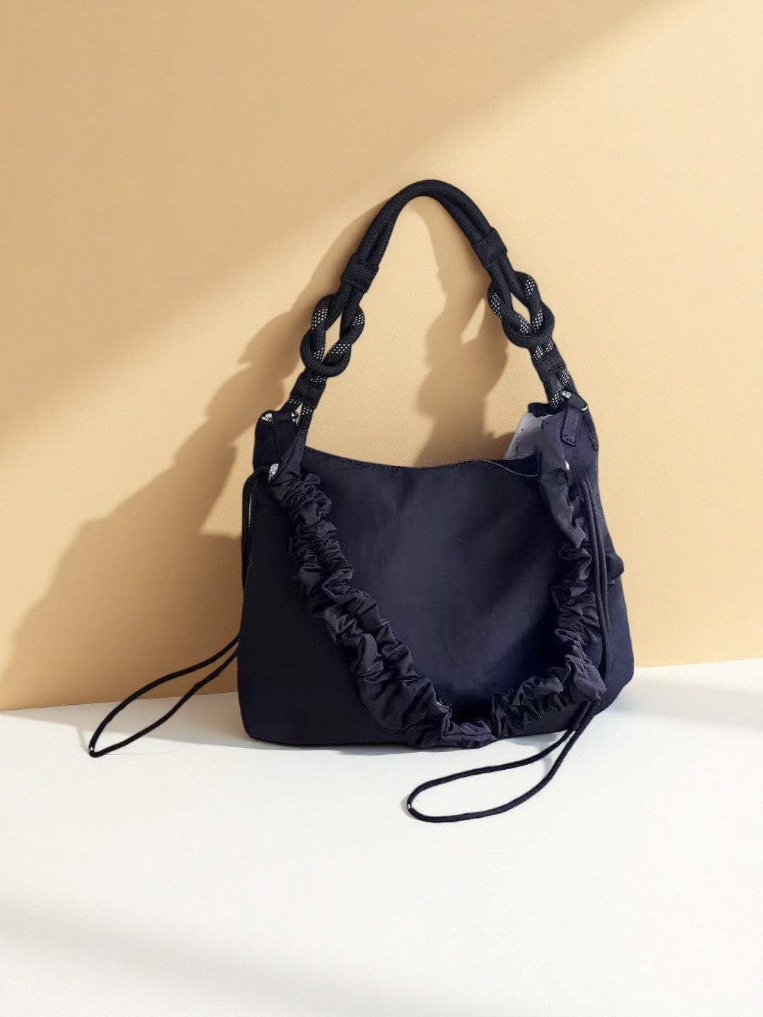 Intestine Underarm Lotus Leaf Wrapping Simple Nylon Cloth Women's Shoulder Bag
