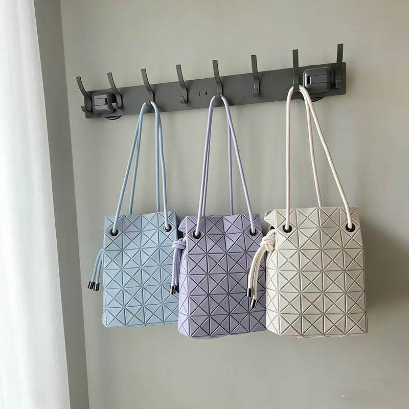Spring Same Background Color Drawstring One Women's Messenger Bag