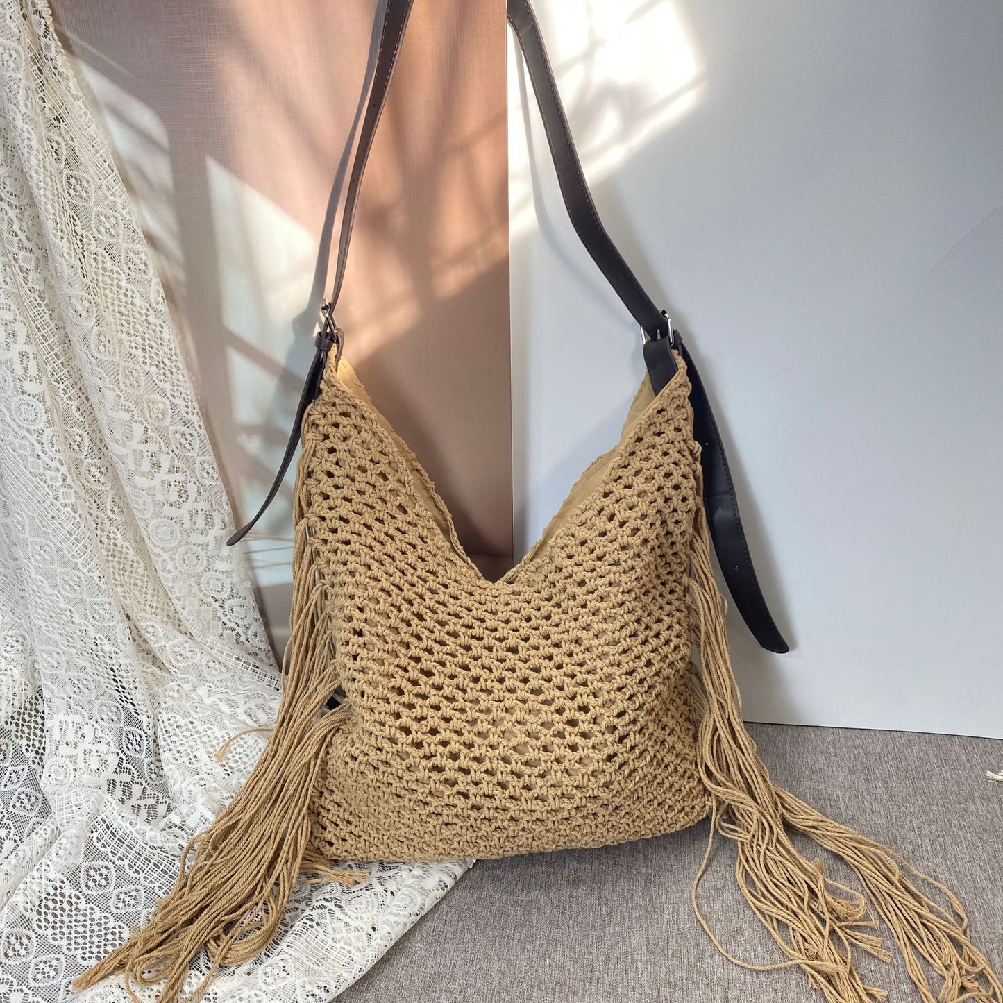 Spring Large Capacity Weaving Hollow Leisure Seaside Women's Shoulder Bag