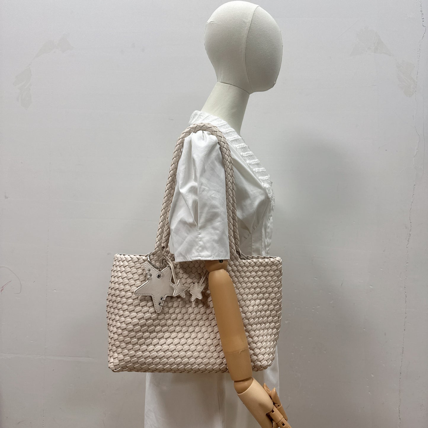 Women's Horizontal Woven Large Capacity Commuter Mother Underarm Vegetable Tote Bags