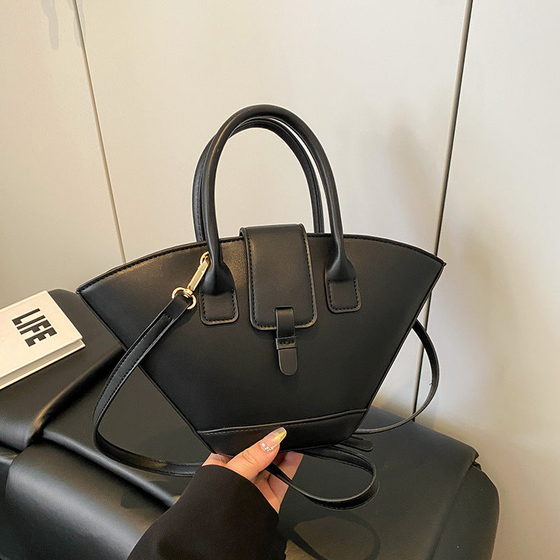 Large Capacity Versatile Retro Fan-shaped Design Women's Handbag