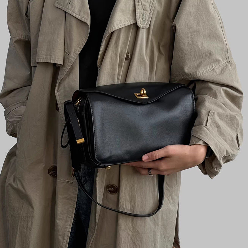 Women's Cowhide Boston Pillow High-grade Leather Fashionable Women's Shoulder Bag