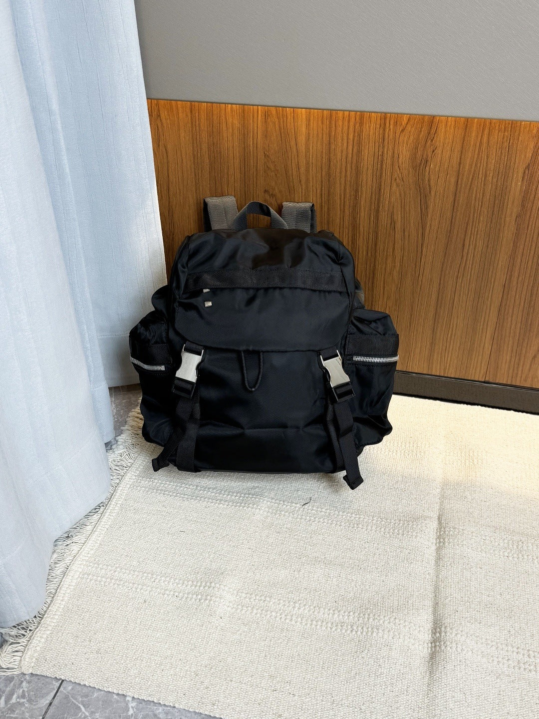 Women's Large Capacity Cover Waterproof Fabric Simple Couple Leisure Backpack
