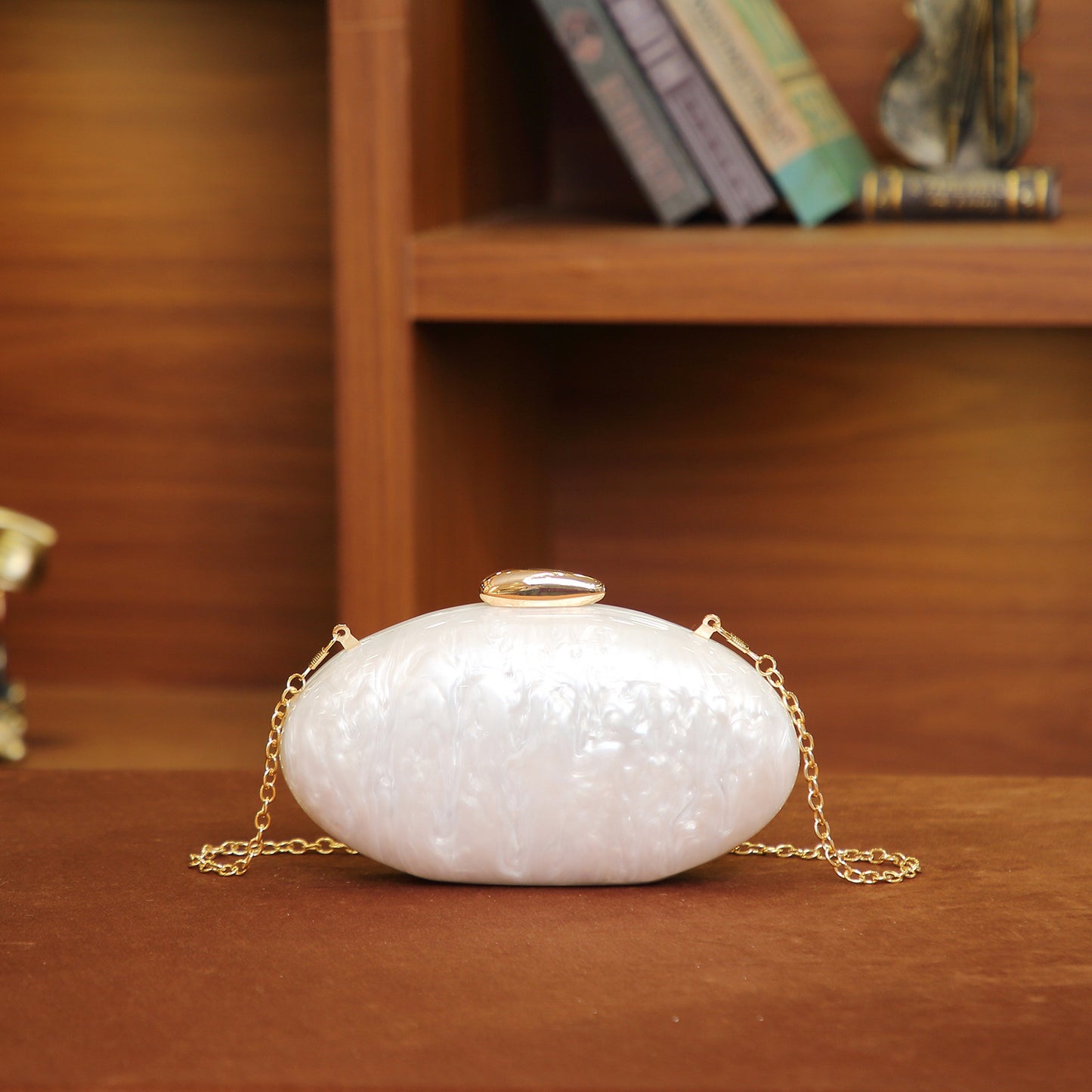 Women's Oval Shell Goose Egg Acrylic Fashion Dinner Bag