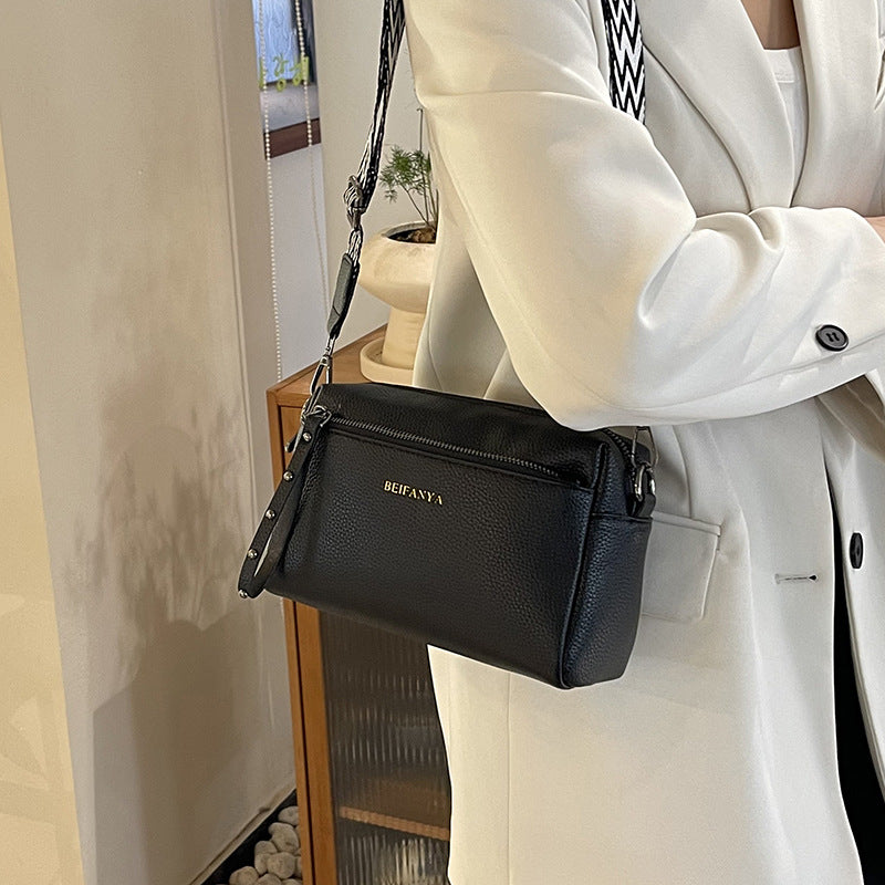 Pretty Women's Classic Fashion Wide Strap Small Square Bag
