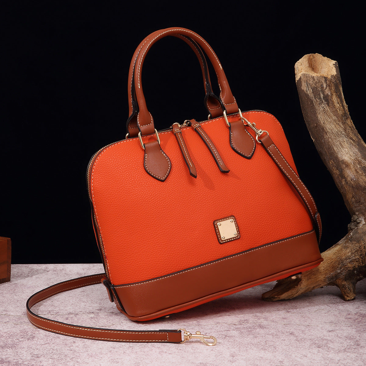 Women's Holding Color Matching Lychee Pattern Leather Women's Handbag