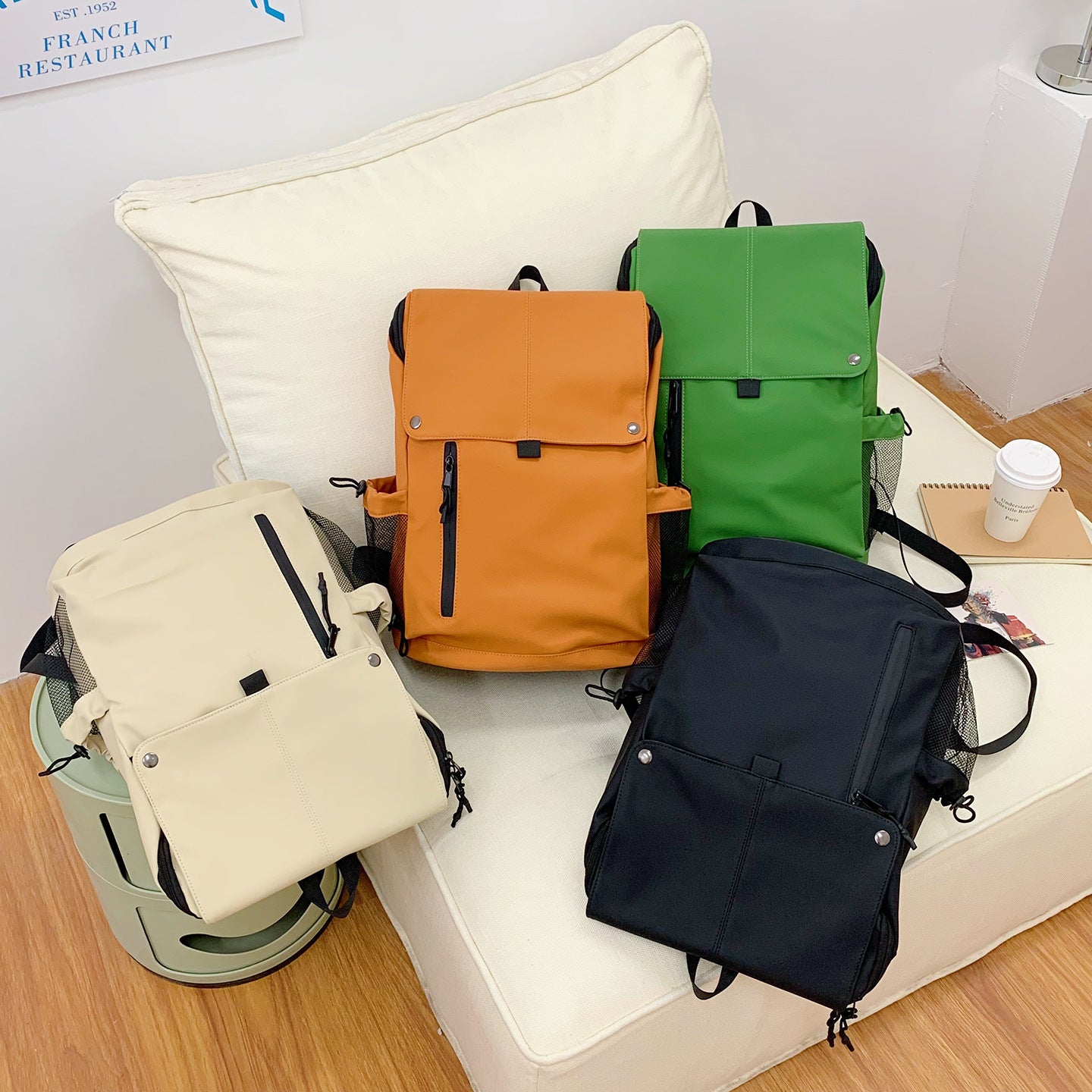 Women's & Men's Large Capacity Commuting Fashion Hiking Leisure Backpack