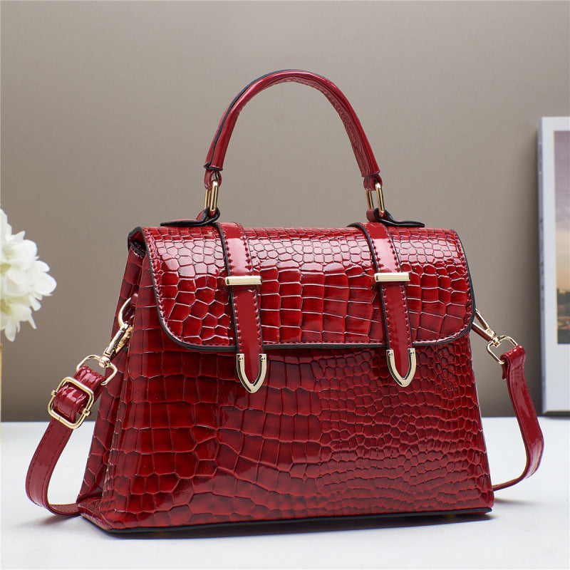Comfortable Women's Crocodile Pattern Bright Leather Women's Shoulder Bag