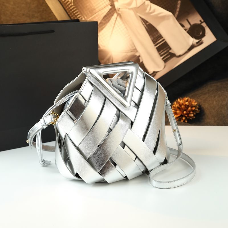 Women's Vegetable Basket Genuine Leather Woven Hollowed Women's Handbag