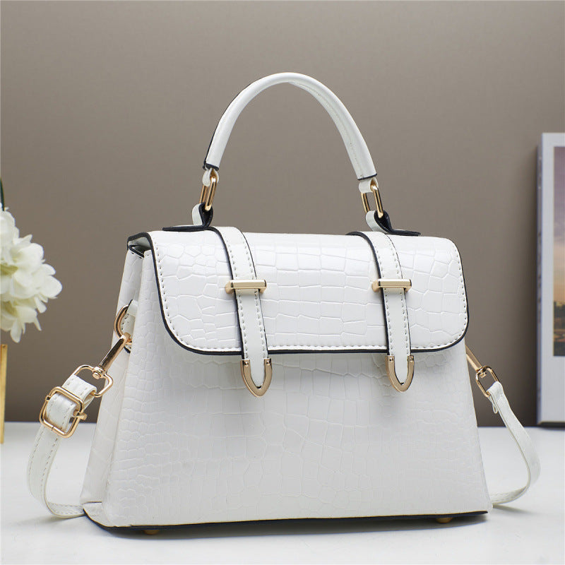 Comfortable Women's Crocodile Pattern Bright Leather Women's Shoulder Bag