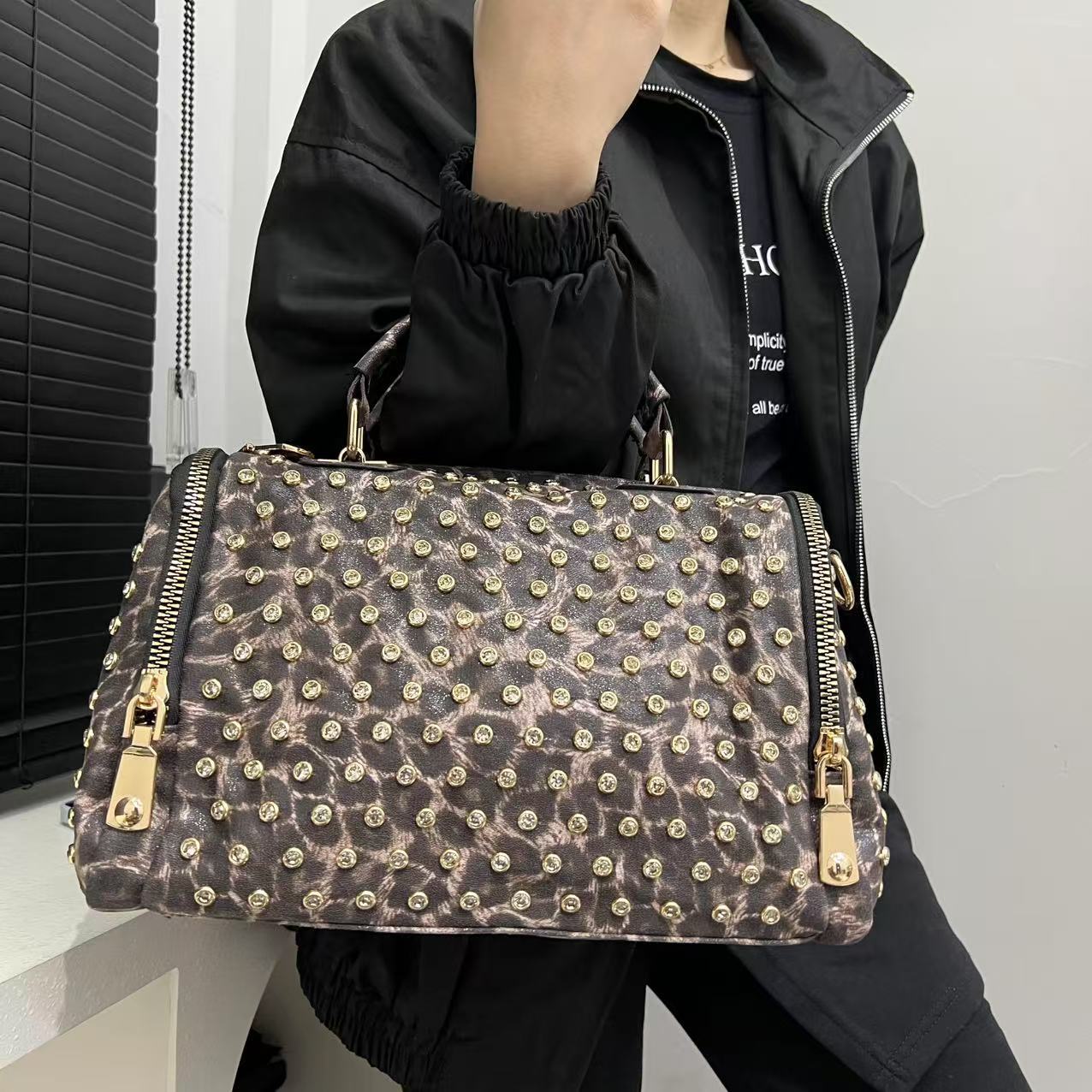Women's Fashion Temperament Elegant Light Luxury Starry Women's Handbag