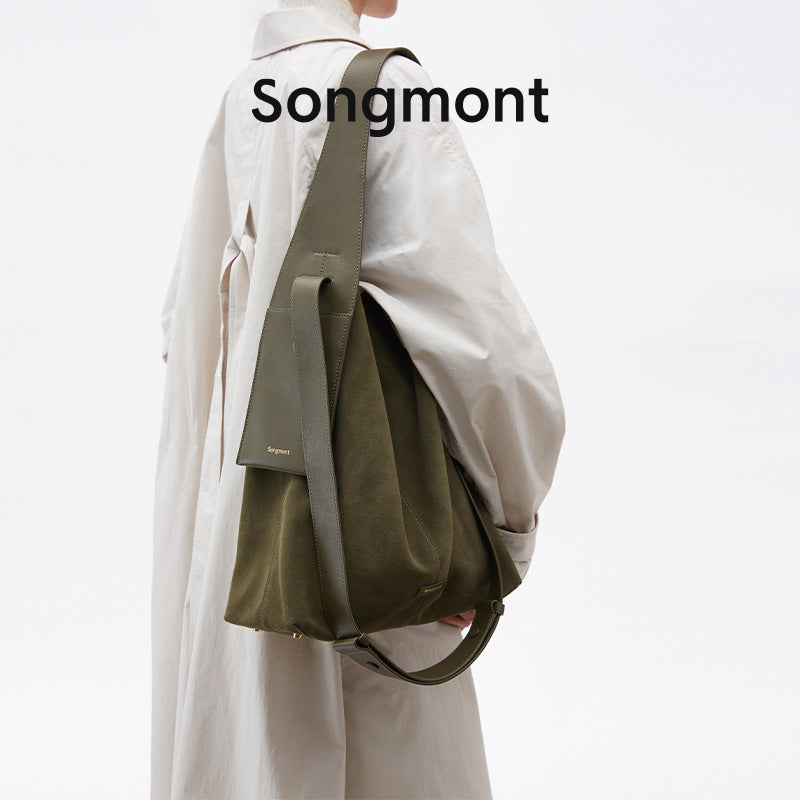 Suede Under The Mountain Lazy Commuter Large Tote Bags
