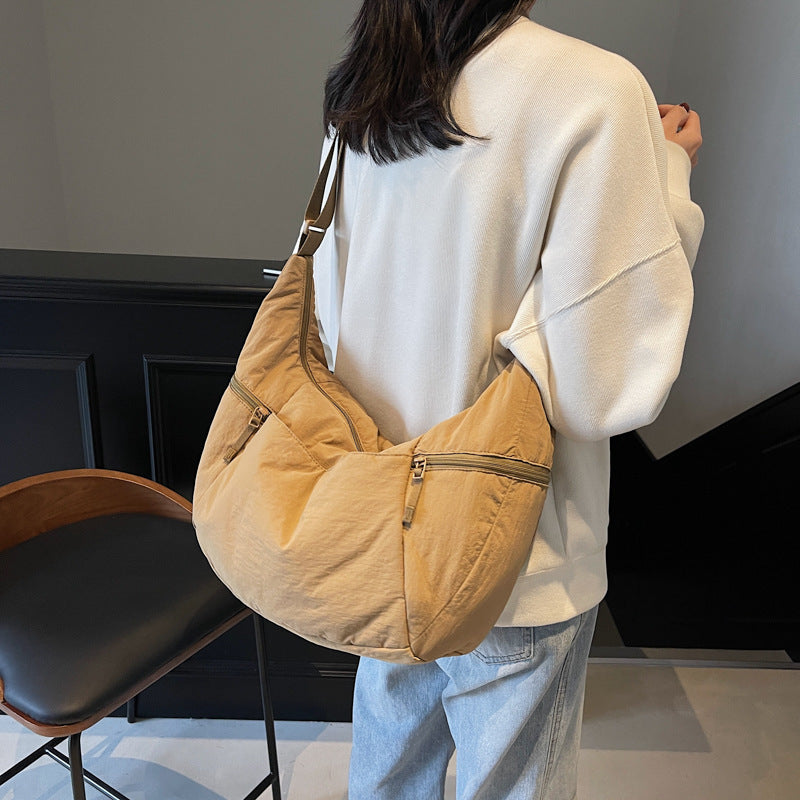Women's Dumpling Large Capacity Croissant Commuter Nylon Women's Messenger Bag