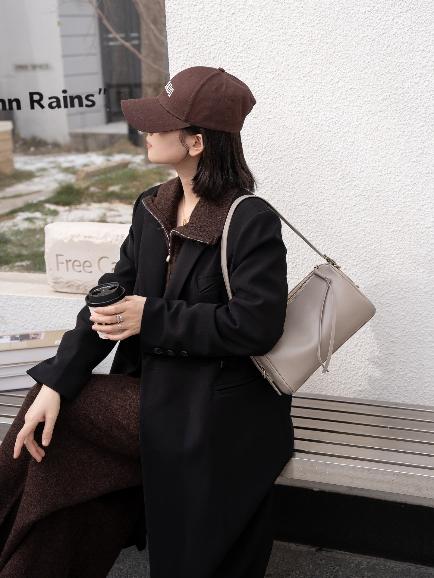 Women's Commuter Retro Textured Young Elegant Layer Vegetable Women's Messenger Bag