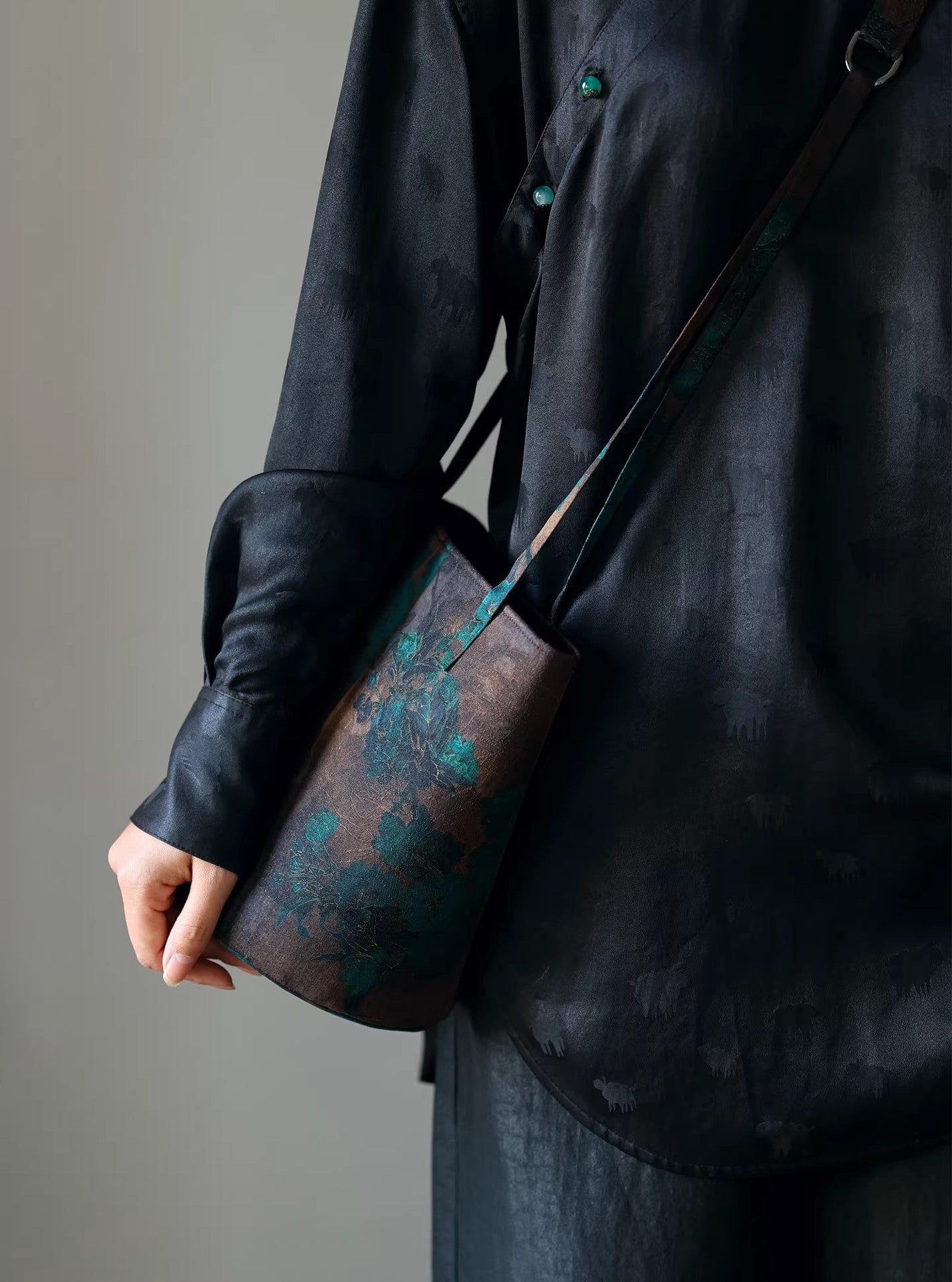 Women's Yarn Song Dynasty Brocade Large Capacity Commuter Chinese Women's Messenger Bag