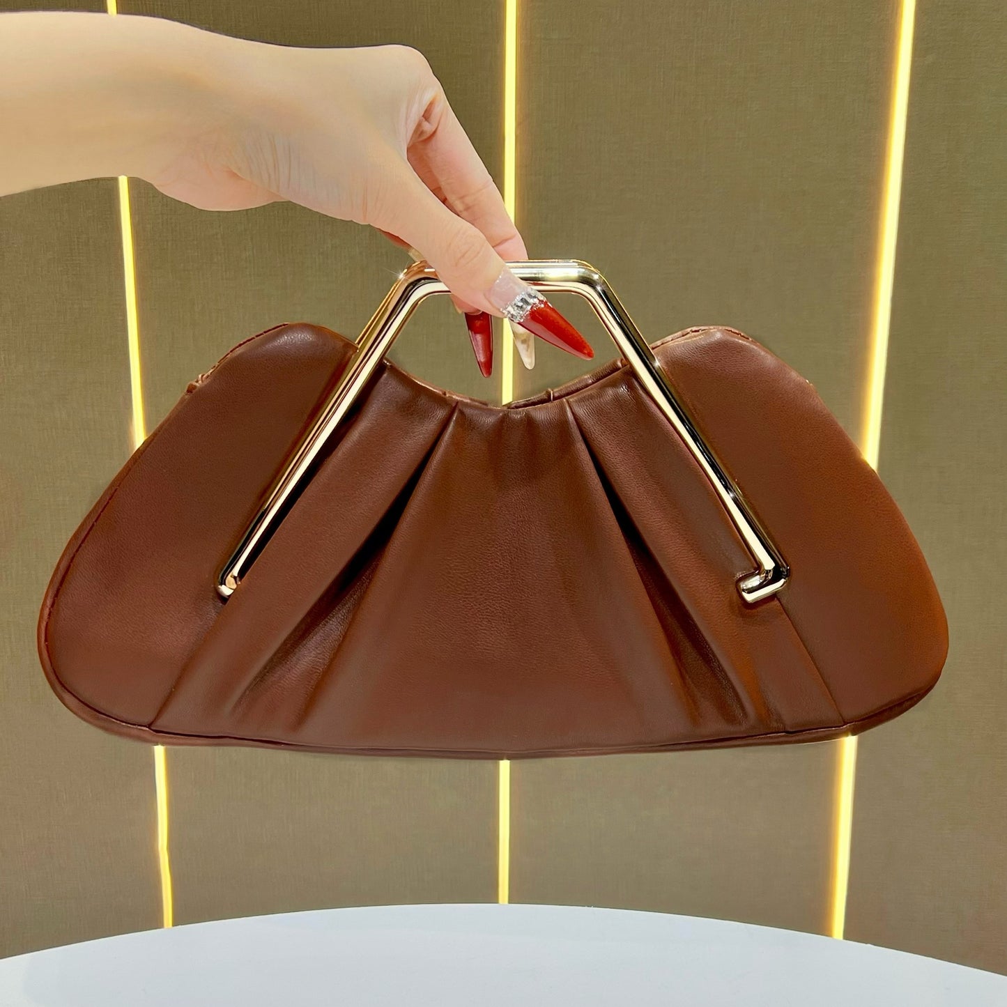 Cool Women's Fashion Pleated Niche Clutch Handbags