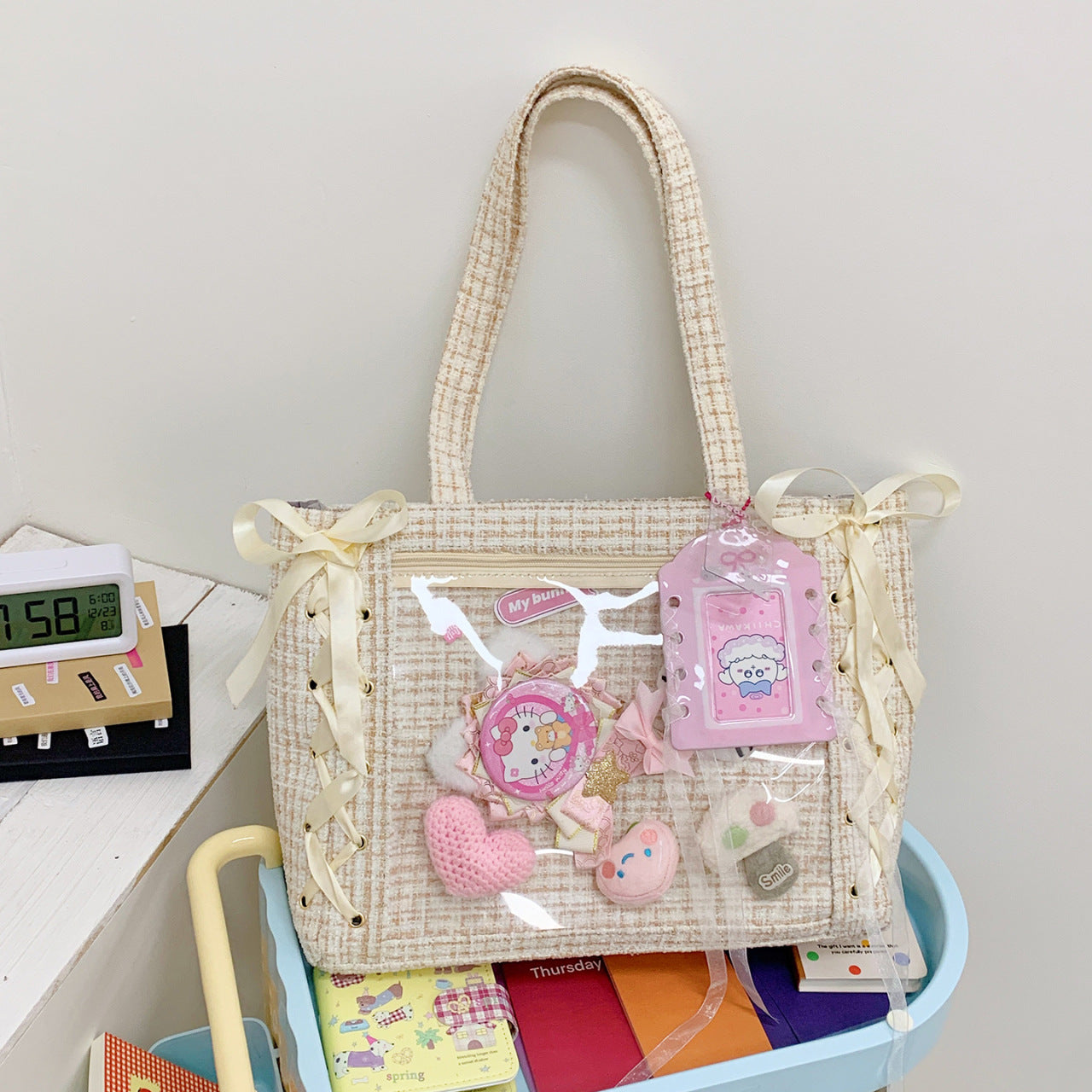 Women's Capacity Two-dimensional Transparent Cartoon Fashion Fresh Trend Backpacks