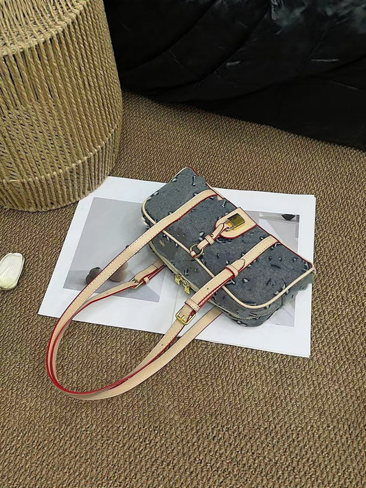 Women's Luxury Presbyopic Fashion High Sense Classic Style Women's Shoulder Bag