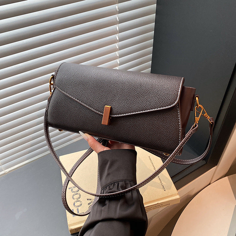 Women's Retro Underarm Fashion Baguette Winter Tide Bags