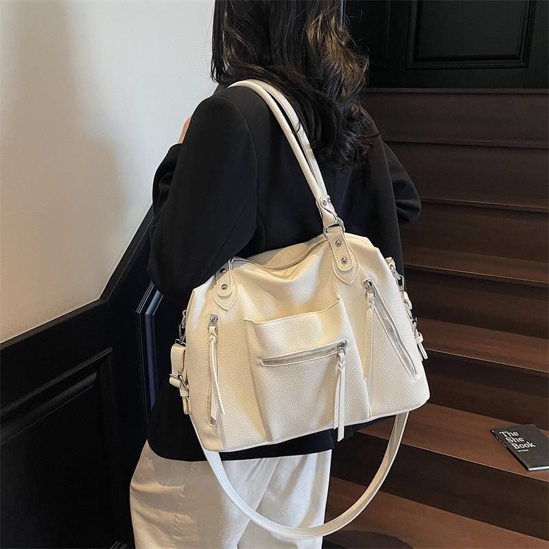 Women's Large Capacity Retro Commuter Fashion Portable Bags
