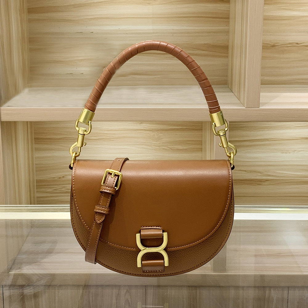 Women's Design Chain Selenodont Semicircle One Saddle Bags