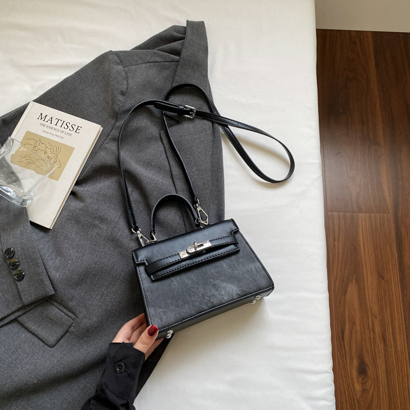 Women's High Sense Retro Exquisite Versatile Fashion Women's Messenger Bag