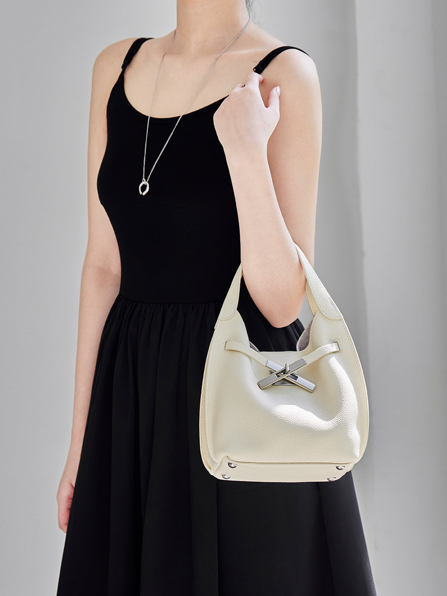 Women's Leather Pattern Cowhide Vegetable Basket Underarm Commuting Bags
