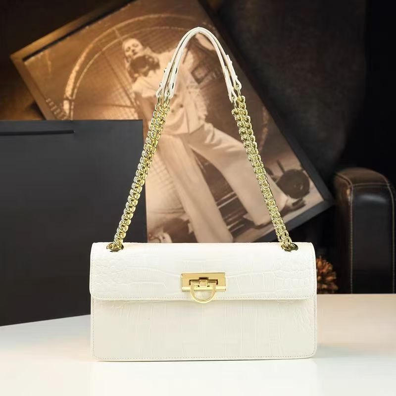 Women's Fashion Underarm Texture Crocodile Advanced Chain Women's Messenger Bag